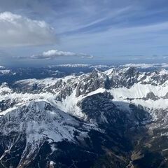 Flugwegposition um 14:24:01: Aufgenommen in der Nähe von Gemeinde Filzmoos, 5532, Österreich in 3333 Meter
